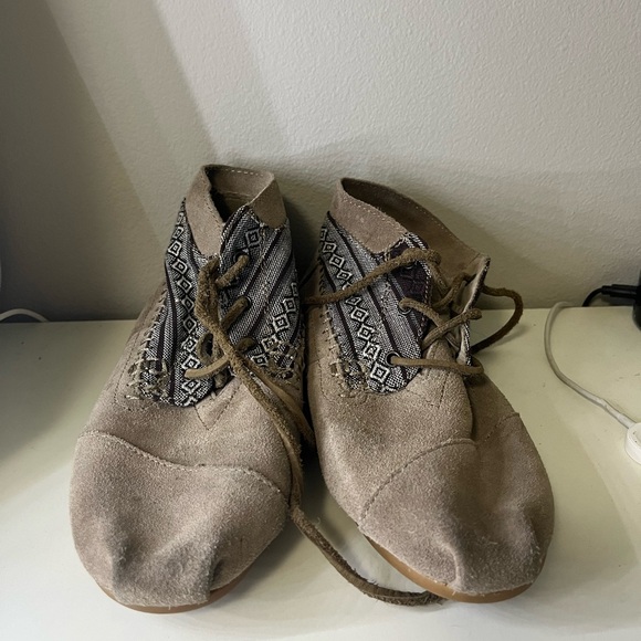 Toms Shoes - Toms Tan Ankle Boots with Patterned Detail